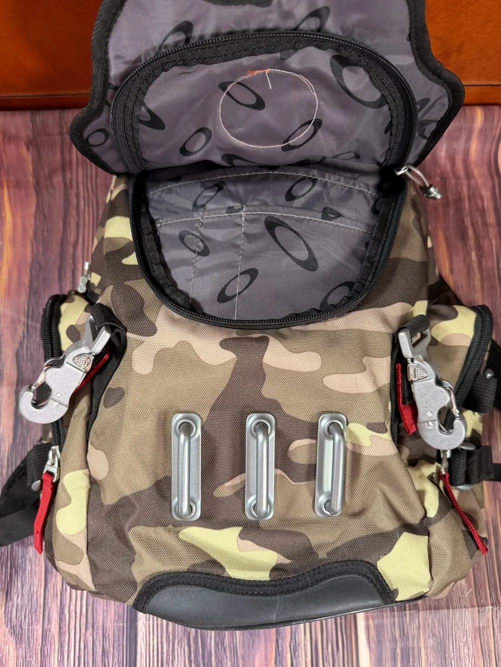 OAKLEY KITCHEN SINK BACKPACK Green Camo Tactical Field Gear Day Pack Bag